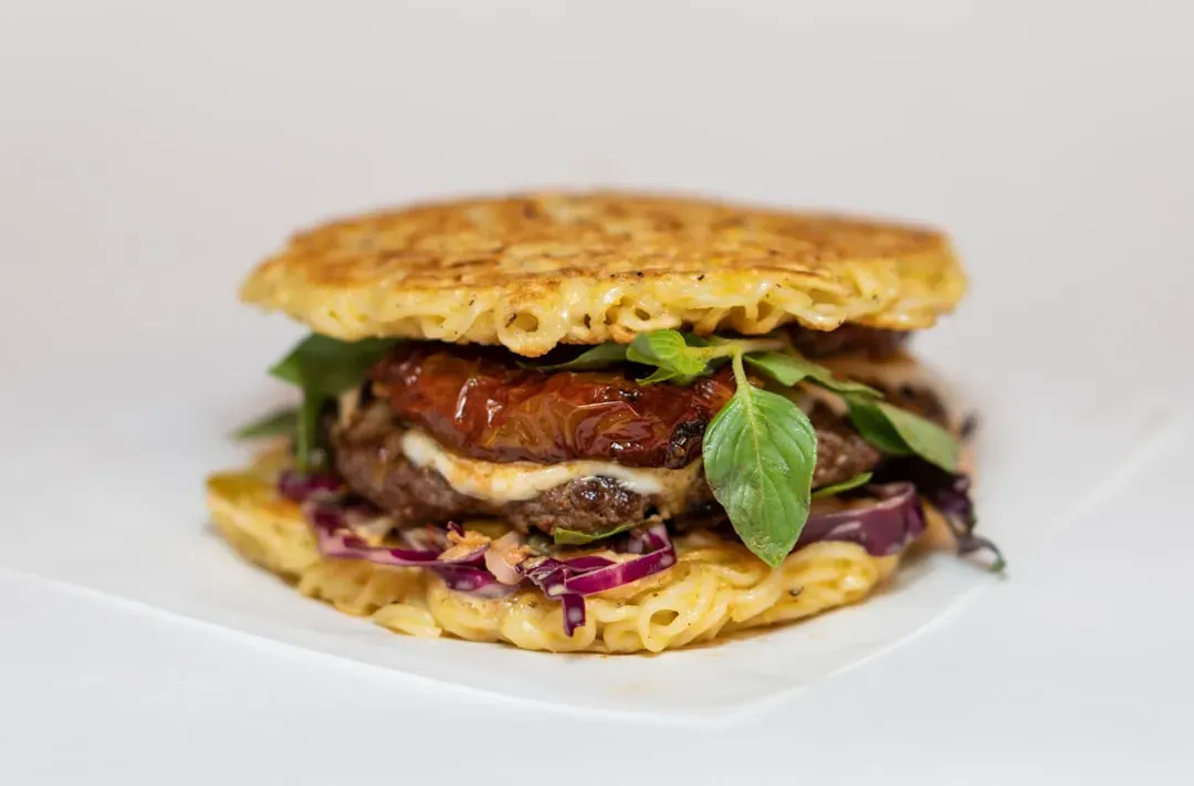 10. Birria Ramen Burgers & Trending Crossover Foods – Governor's Ball, NYC (Image Credits: Unsplash)