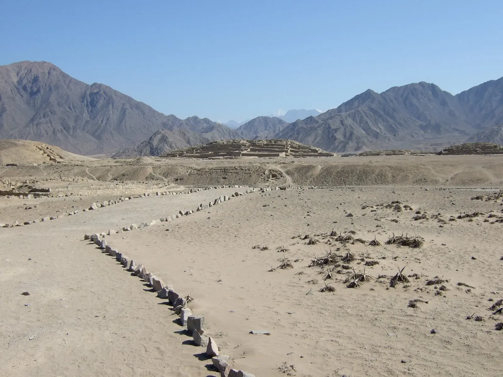 The Caral Civilization: Peru's Peaceful Precursor (Image Credits: Wikimedia)