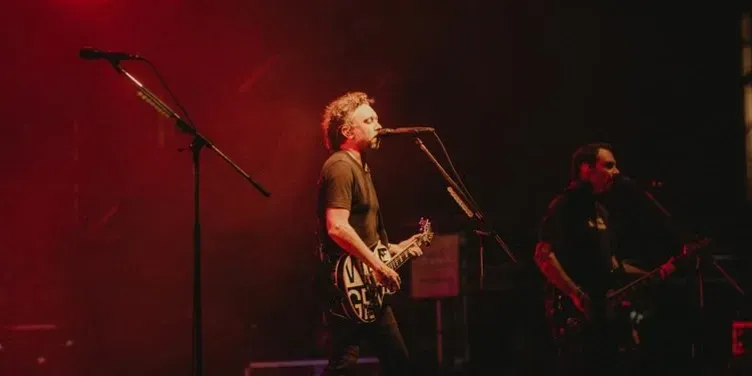 Guns N' Roses and Metallica in Montreal, 1992 (Image Credits: Pexels)