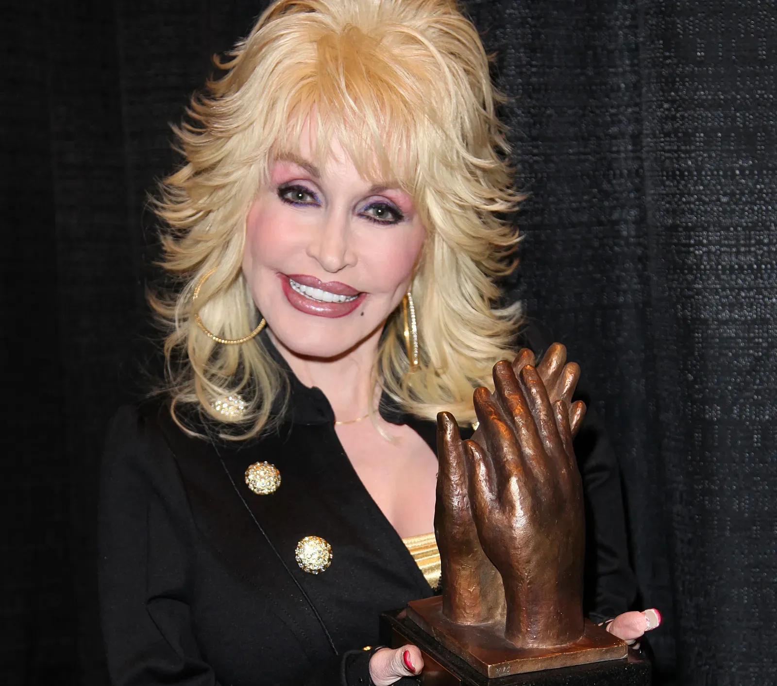 3. Jolene by Dolly Parton (Image Credits: Wikimedia)