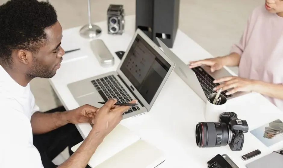 Working With the Author Through Disagreement (Image Credits: Pexels)