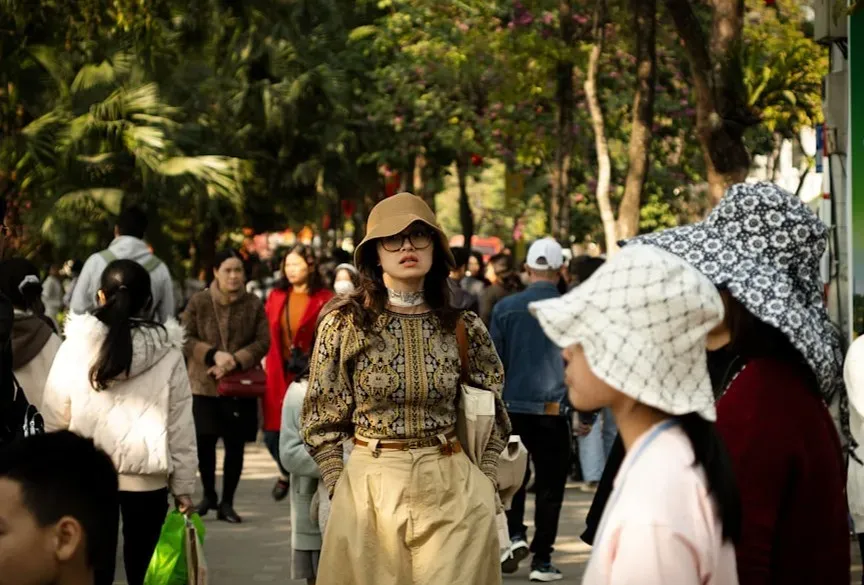 Sustainability Takes the Stage: Eco-Fashion at Concerts and Festivals (Image Credits: Unsplash)