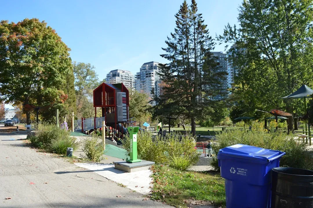 Amenities, Shopping, and Daily Convenience (Image Credits: Unsplash)