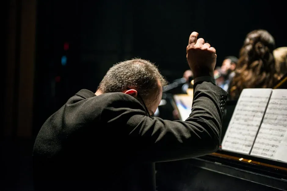 5. The Bans, the Backlash, and Toscanini's Iron Rule (Image Credits: Pexels)