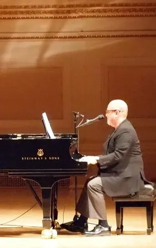 Billy Joel - Greatest Hits Volume I & Volume II: 23 Million Copies (Image Credits: Wikimedia)