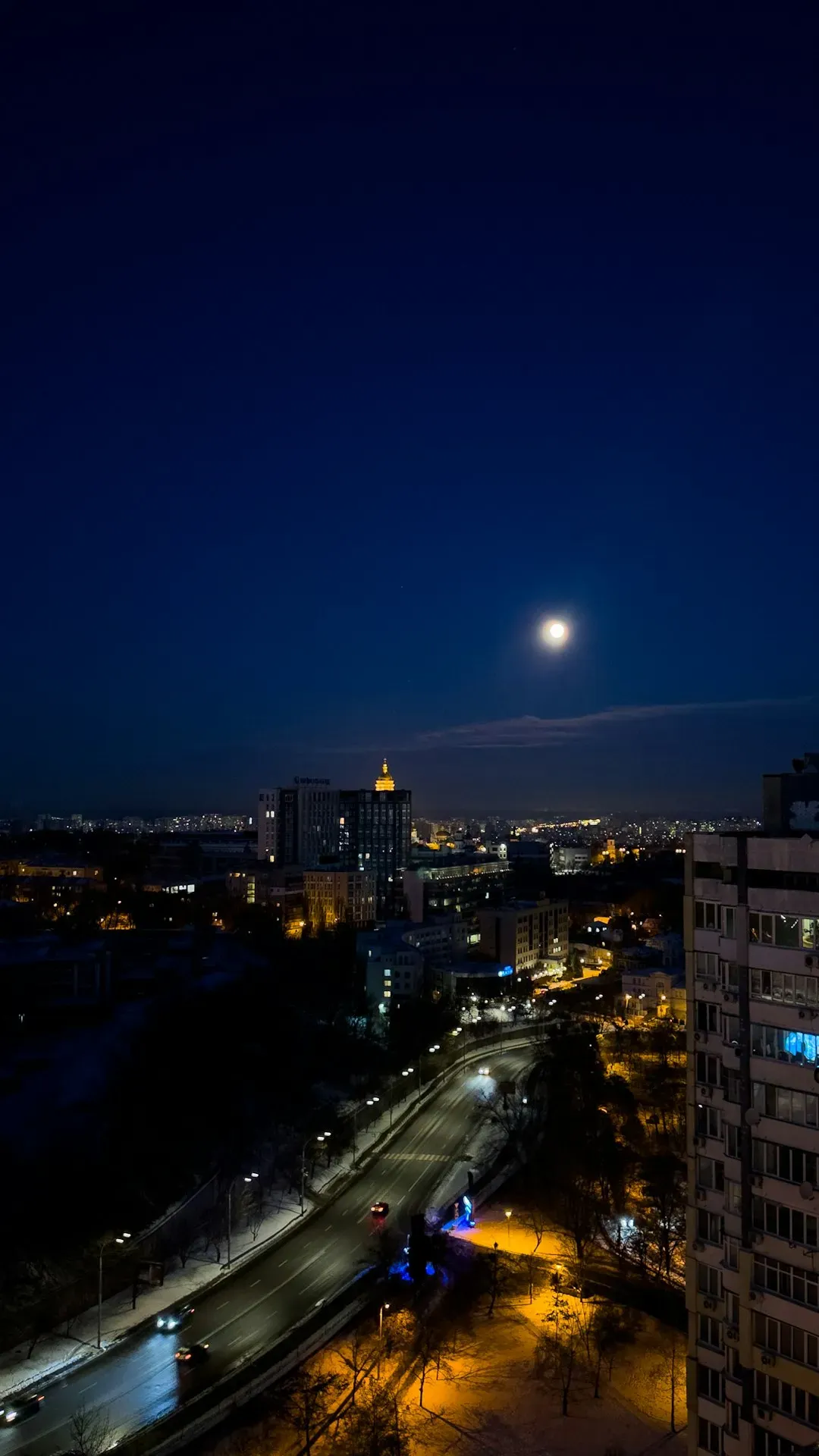 4. Nick Drake – "Pink Moon" (Volkswagen, 1999) (Image Credits: Unsplash)