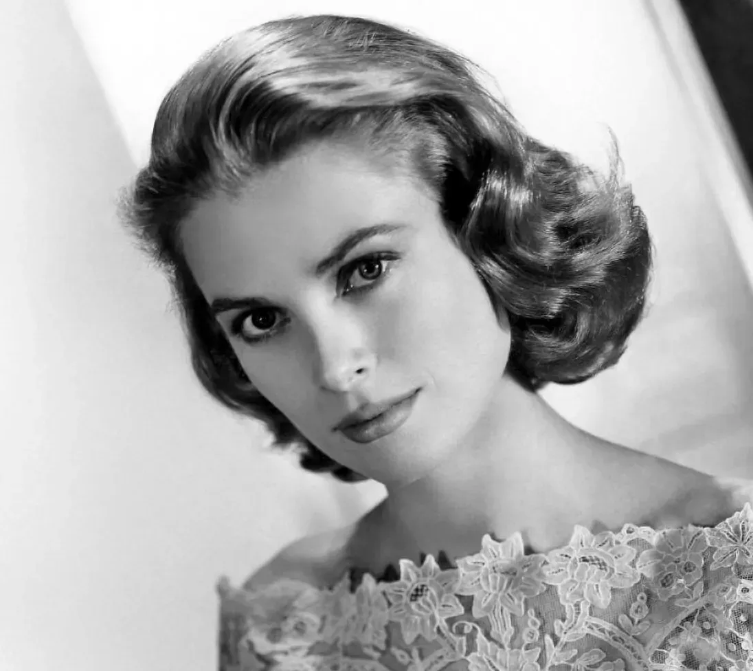 Grace Kelly traded Hollywood for a palace (Image Credits: Wikimedia)