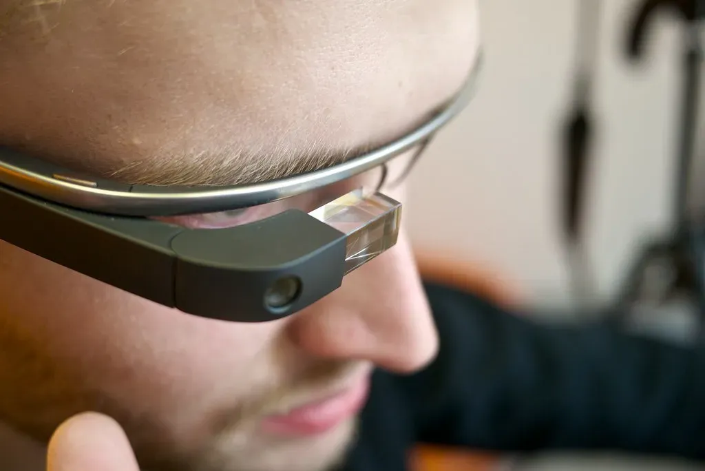 15. Google Glass (dambranslv, Flickr, CC BY 2.0)