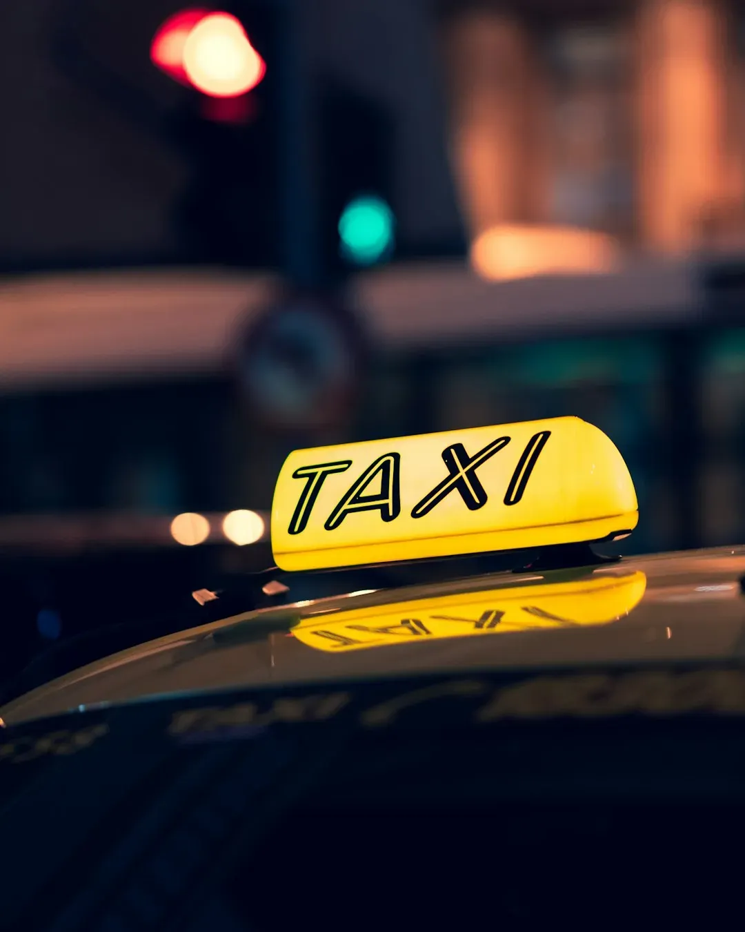 3. "You talkin' to me?" – Taxi Driver (1976) (Image Credits: Unsplash)