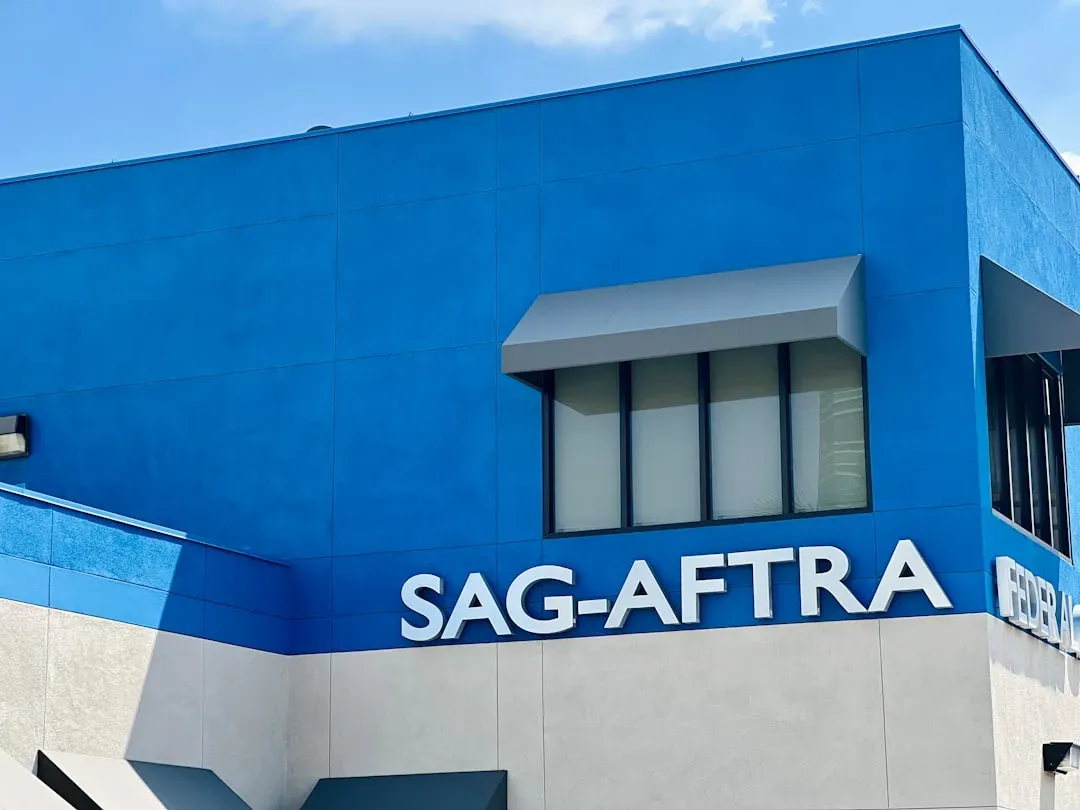 The 2023 SAG-AFTRA Deal and Its Streaming Bonus Structure (Image Credits: Unsplash)