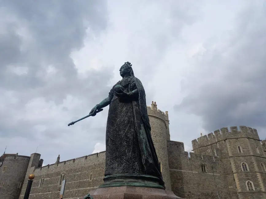 Queen Victoria and the Victorian Cult of Mourning (Image Credits: Pexels)