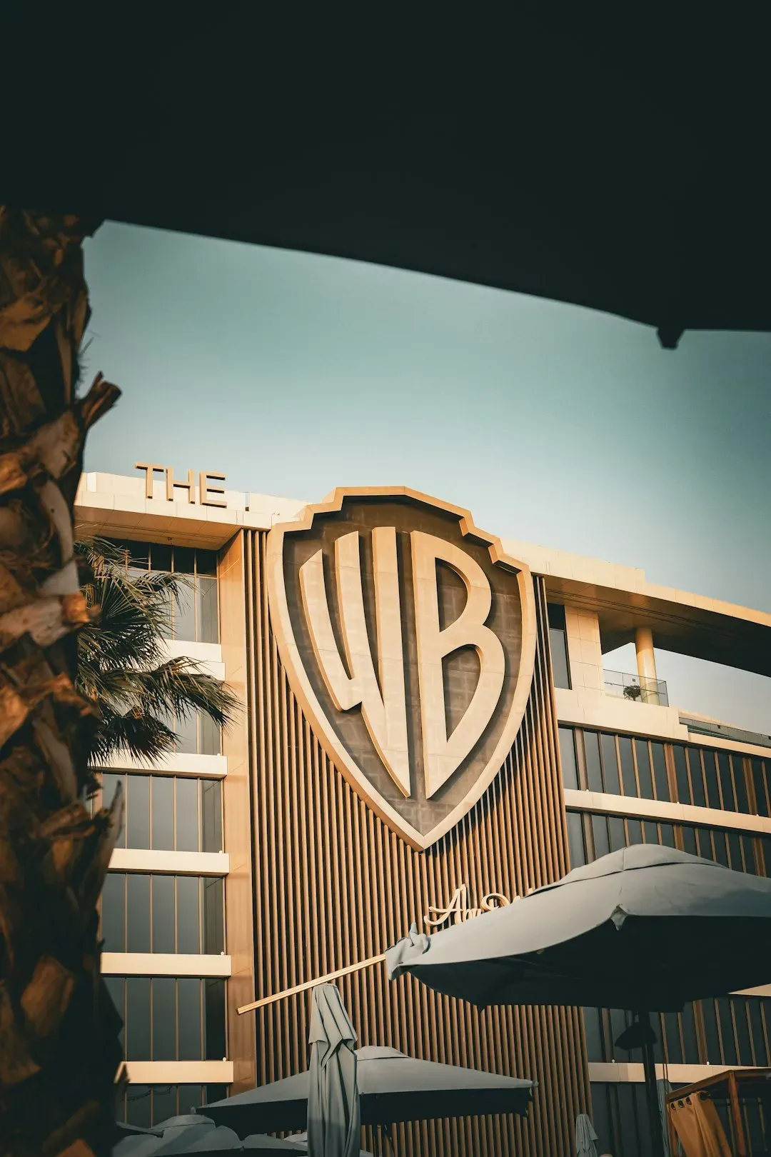 Prince vs. Warner Bros.: The Artist Who Wrote "Slave" on His Face (Image Credits: Unsplash)