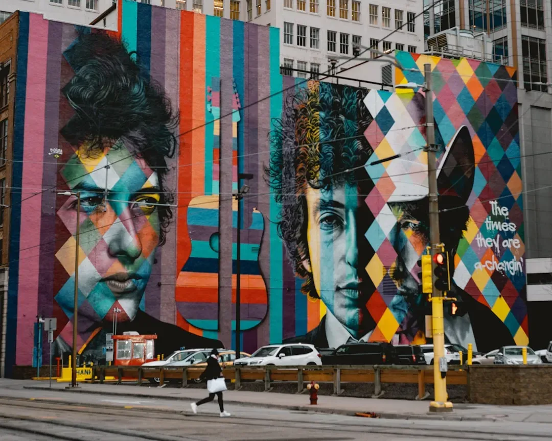 1. Bob Dylan: The Man Who Erased Himself and Reinvented From Scratch (Image Credits: Unsplash)