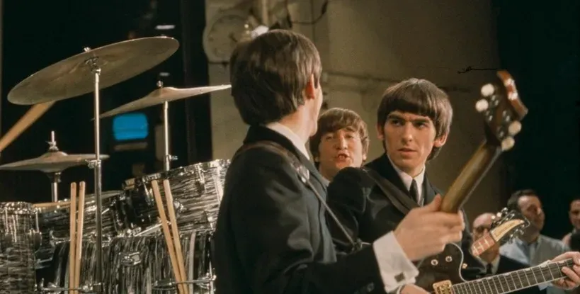George Martin signs the Beatles to Parlophone (Image Credits: Rawpixel)