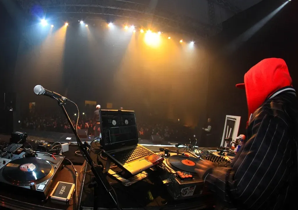 Trip-Hop: A Journalist's Label for an Unnamed Sound (Image Credits: Pixabay)