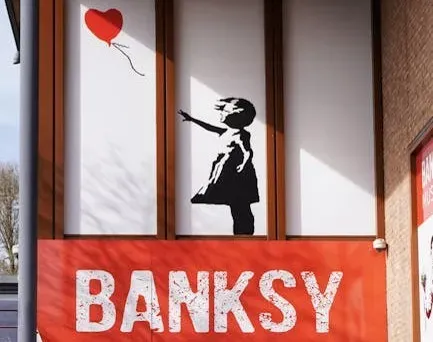 Banksy: The Phantom Who Rewrote the Rules of the Art World (Image Credits: Pexels)