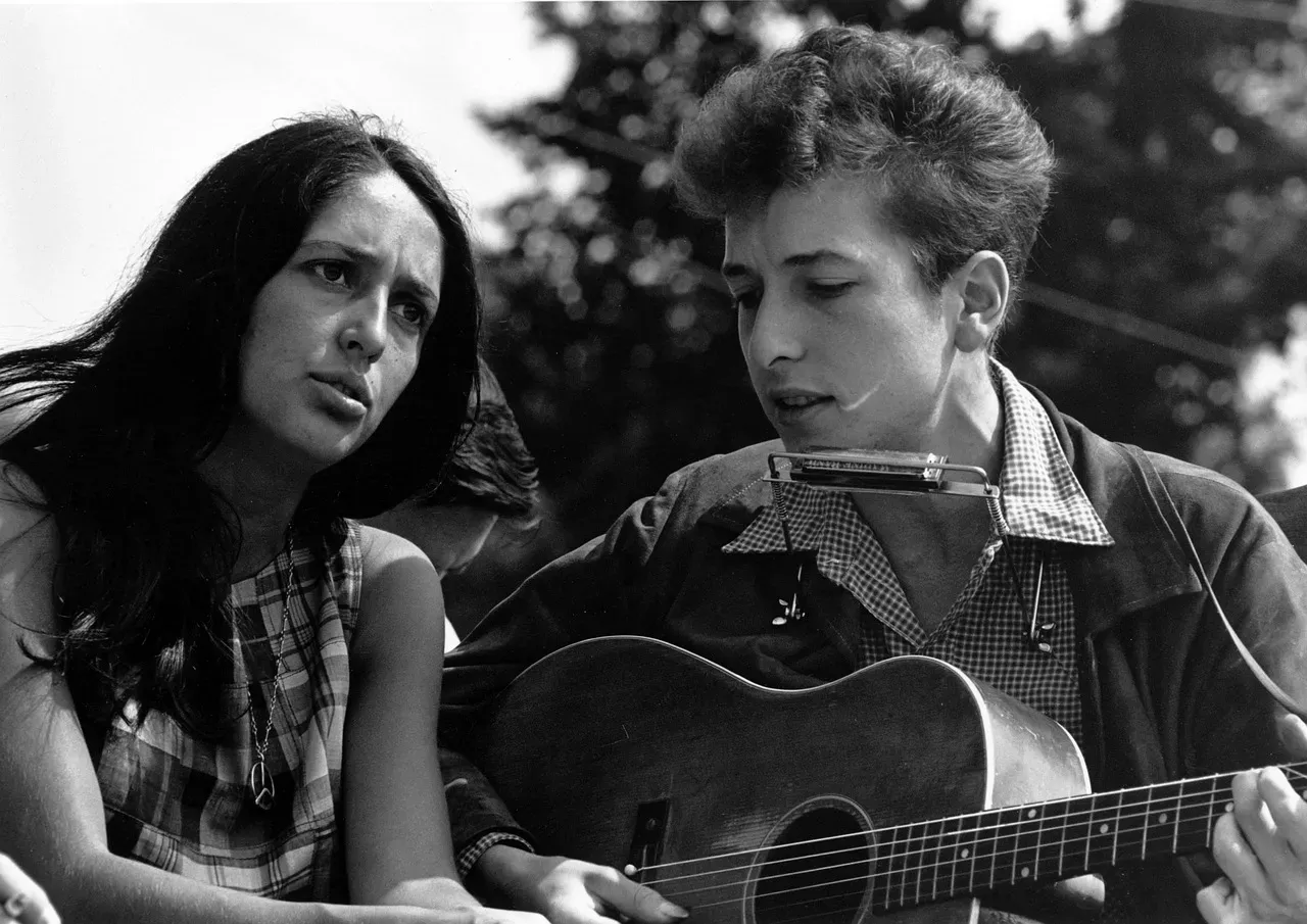 Bob Dylan's alter ego, Blind Boy Grunt (Image Credits: Pixabay)