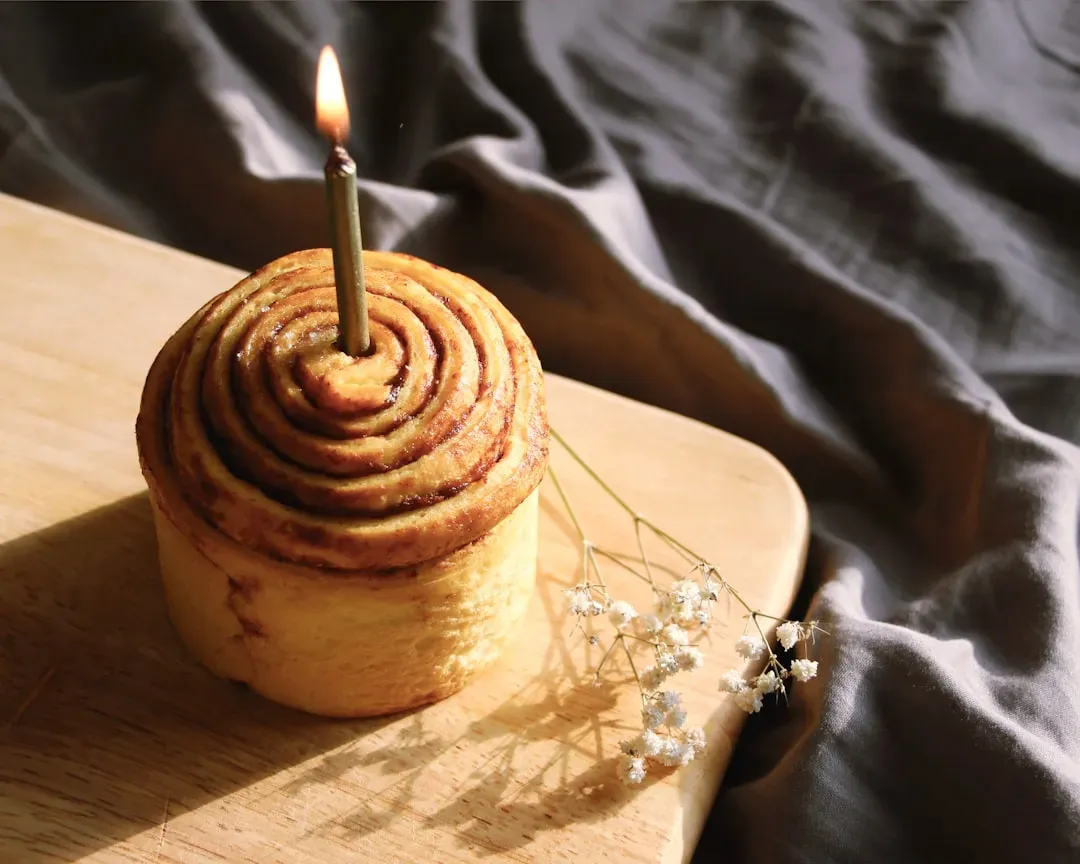 9. The Danish Cinnamon Tradition: Spice-Throwing as Social Commentary (Image Credits: Unsplash)