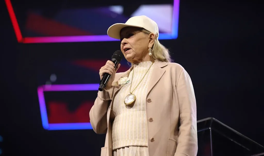 Roseanne Barr: One Tweet, One Hour, One Career Gone (Image Credits: Flickr)