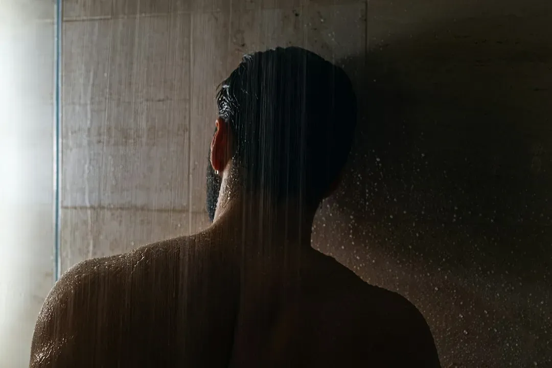 Psycho (1960): Strings Only, and Very Sharp (Image Credits: Unsplash)