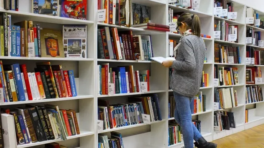 Labor costs that keep climbing faster than book prices can (Image Credits: Pexels)
