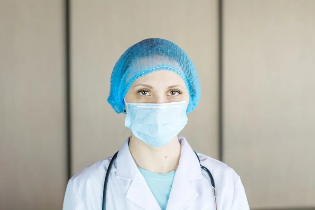 8. Jennifer Stone - Wizards of Waverly Place Star Becomes an ER Nurse (Image Credits: Unsplash)
