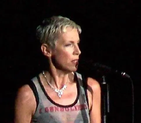 2. Sweet Dreams (Are Made of This) – Eurythmics (Image Credits: Wikimedia)