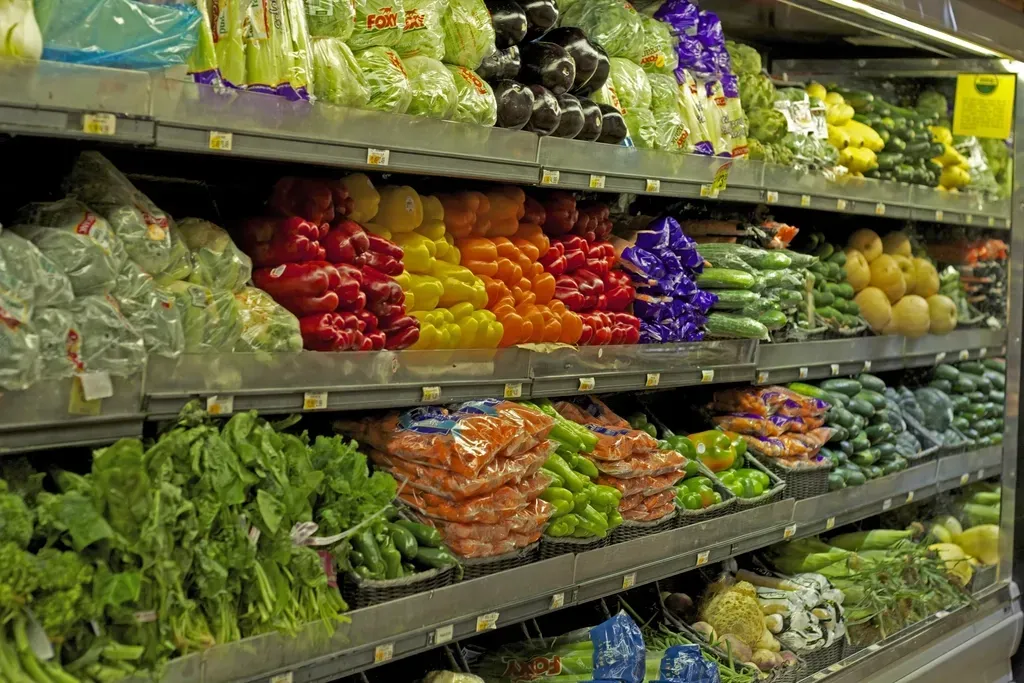 Sprouts Farmers Market: Natural Foods Without the Premium (Image Credits: Rawpixel)