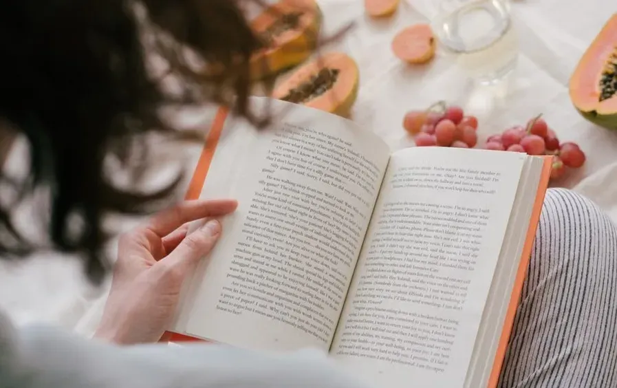 3. Middlemarch by George Eliot (1871–1872) (Image Credits: Pexels)