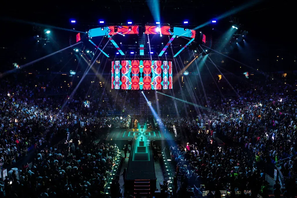 A Tour Born from Trap Roots (Image Credits: Flickr)