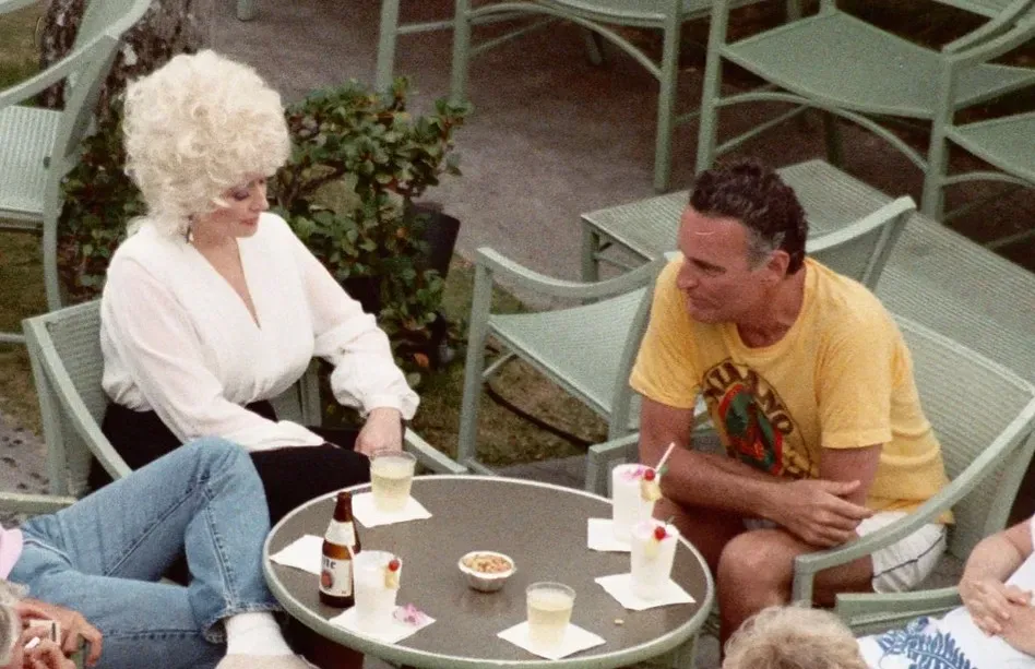 Dolly Parton and Carl Dean: 59 Years of Quiet Devotion (Image Credits: Flickr)
