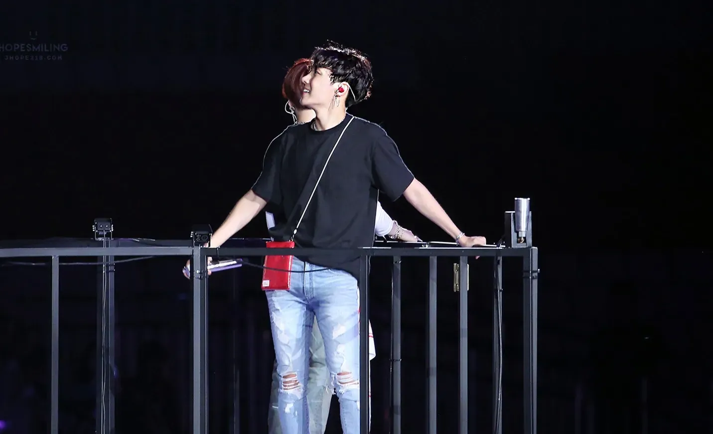 BTS: Military Service, Controversies, and Fandom Fractures (Image Credits: Wikimedia)
