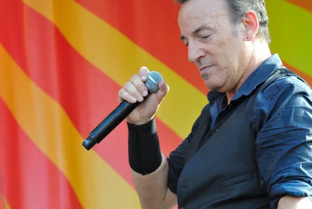 3. "Born in the USA" - Bruce Springsteen (1984) (kyonokyonokyono, Flickr, CC BY 2.0)