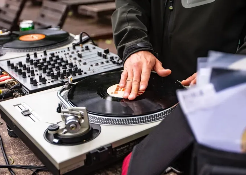 Chicago House Music Started from a Record Shortage (Image Credits: Unsplash)