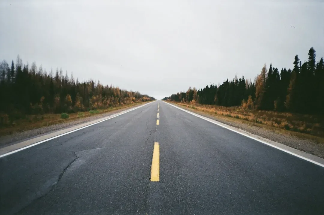 Why Urban Legends Stick Around (Image Credits: Unsplash)