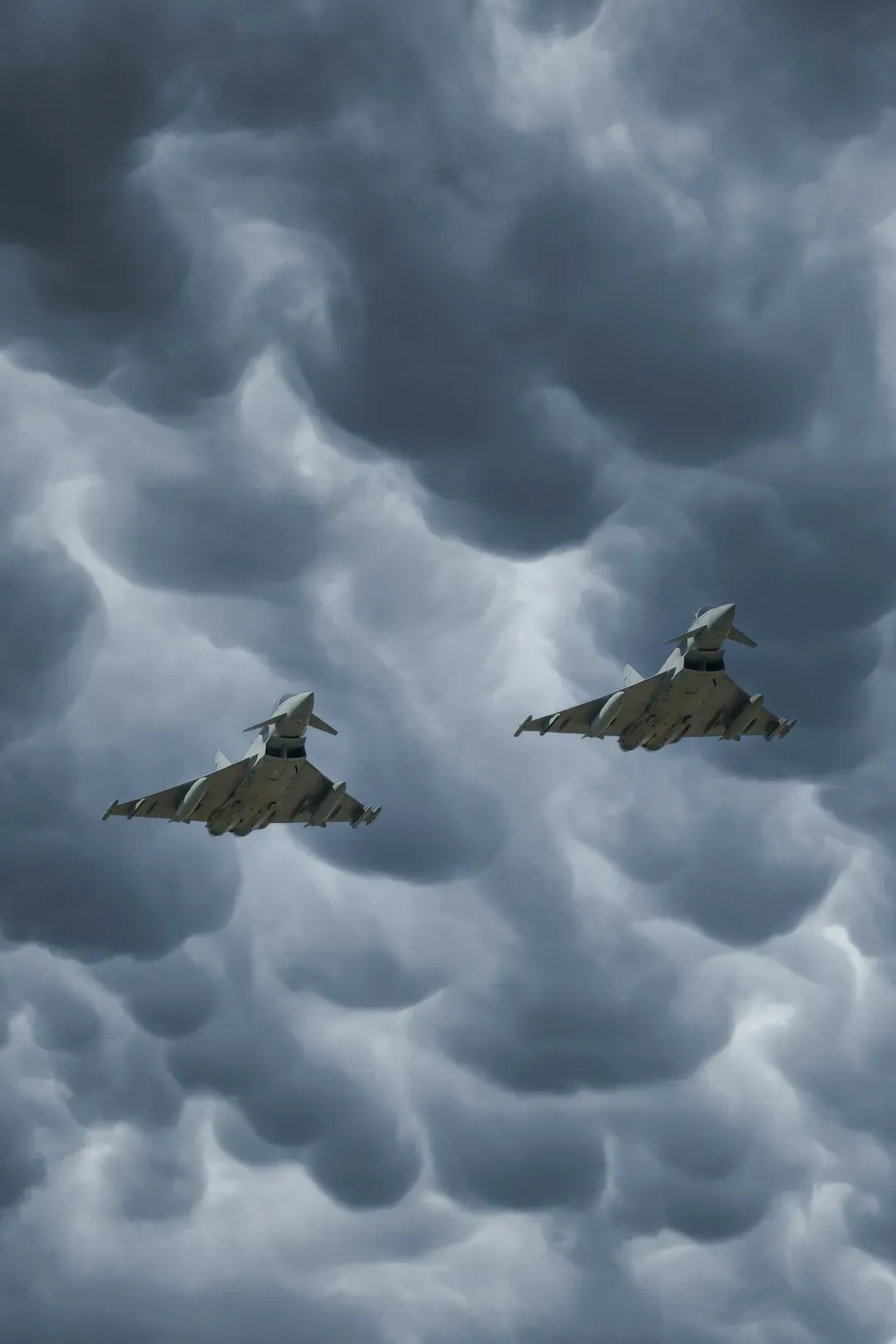 7. The Battle of the Bulge (1944): Clouds That Saved Germany Briefly, Then Damned It (Image Credits: Unsplash)