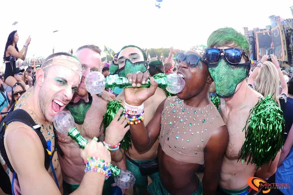 4. TomorrowWorld (2013–2015): A Mud Bath That Killed an Empire (Mixtribe Photo, Flickr, CC BY 2.0)