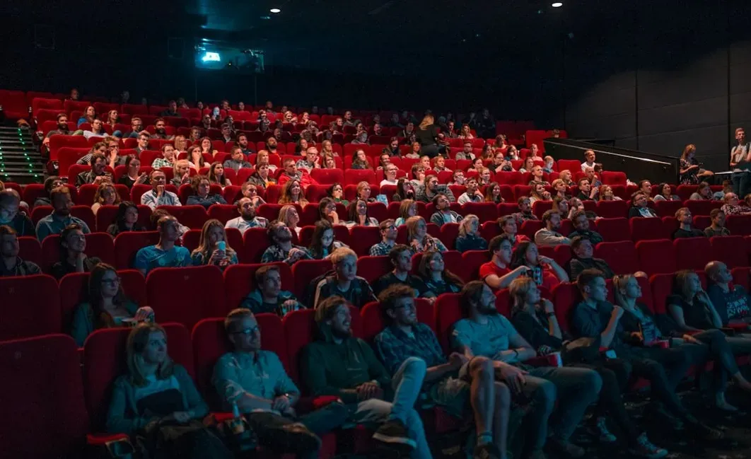 The Emotional Amplifier: Why the Theater Setting Changes How You Feel (Image Credits: Unsplash)