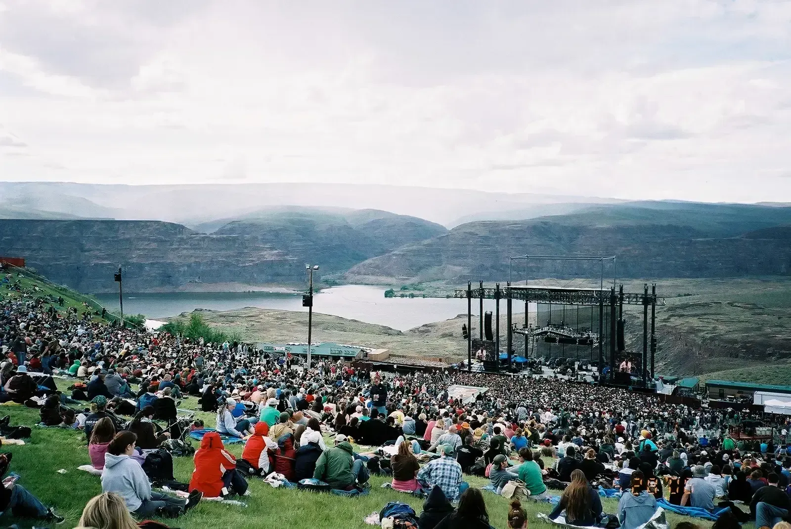 The Gorge Amphitheatre: Washington's Crown Jewel (Image Credits: Wikimedia)