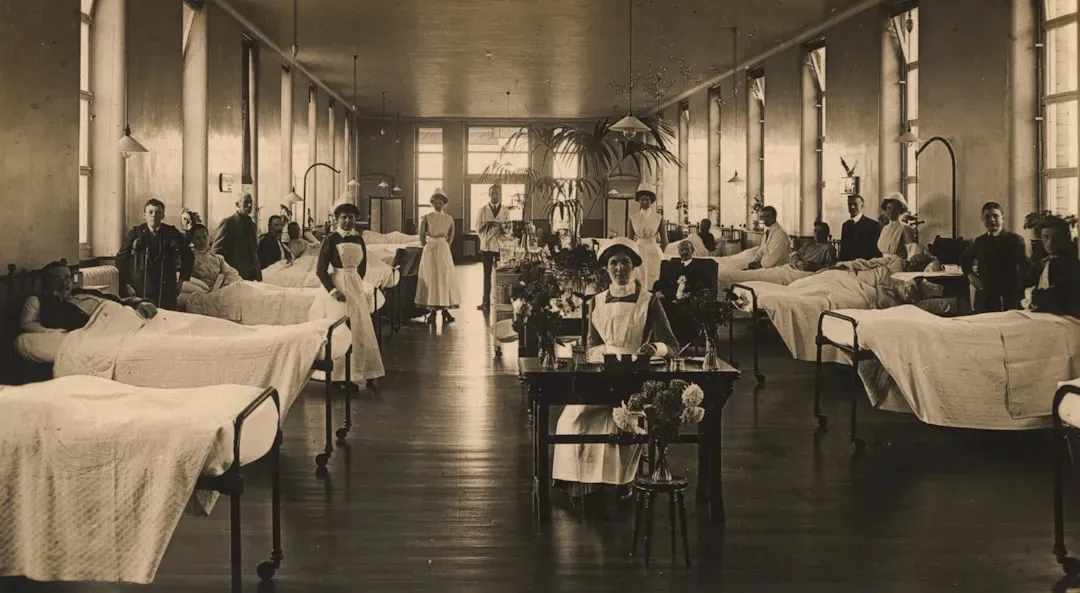 7. Spanish Flu: Cities That Responded Late Paid in Lives (1918) (Image Credits: Unsplash)