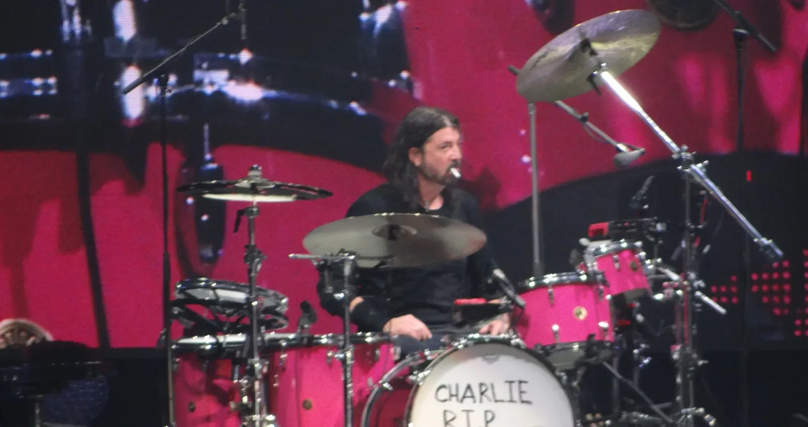 Dave Grohl still drives like it's the 1990s (Image Credits: Wikimedia)