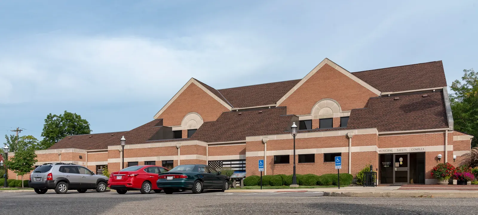 What Residents and Visitors Can Do Right Now (Image Credits: Wikimedia)