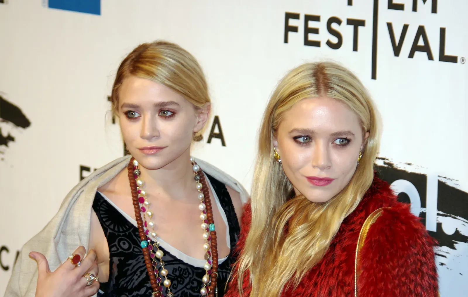 6. Olivia and Jessica Hart? A Safer Pick: Mary-Kate and Ashley Olsen in It Takes Two (Image Credits: Wikimedia)