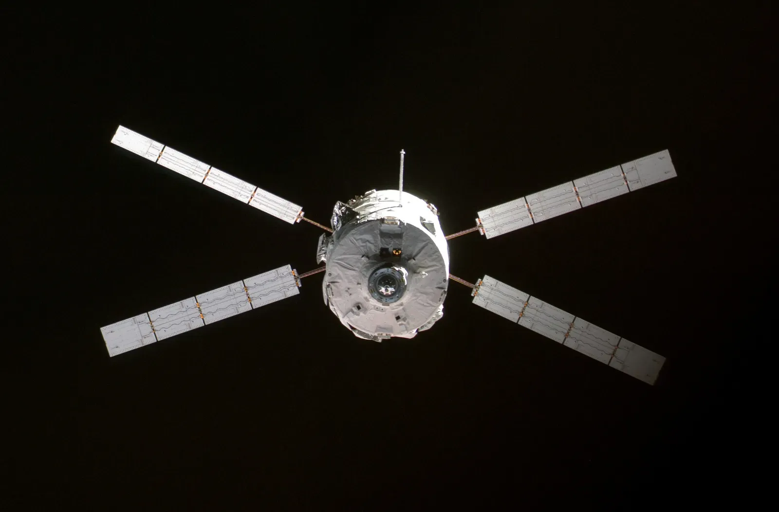 Jules Verne: The Man Who Saw Moon Landings Before Airplanes Existed (Image Credits: Wikimedia)