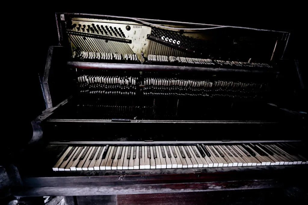 "Glimpse of Us" by Joji (cj Speight, Flickr, CC BY 2.0)