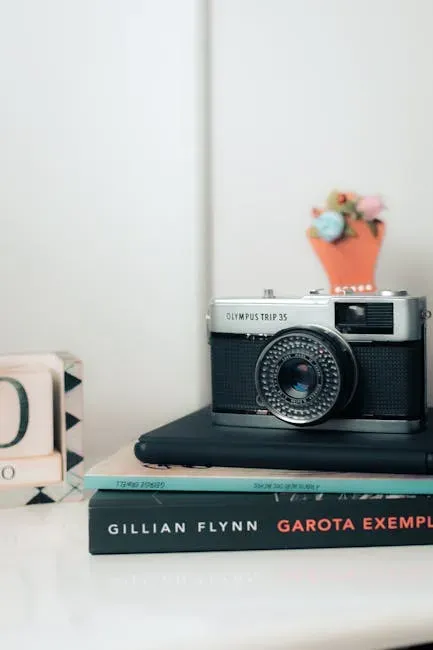 Gone Girl by Gillian Flynn (Image Credits: Pexels)