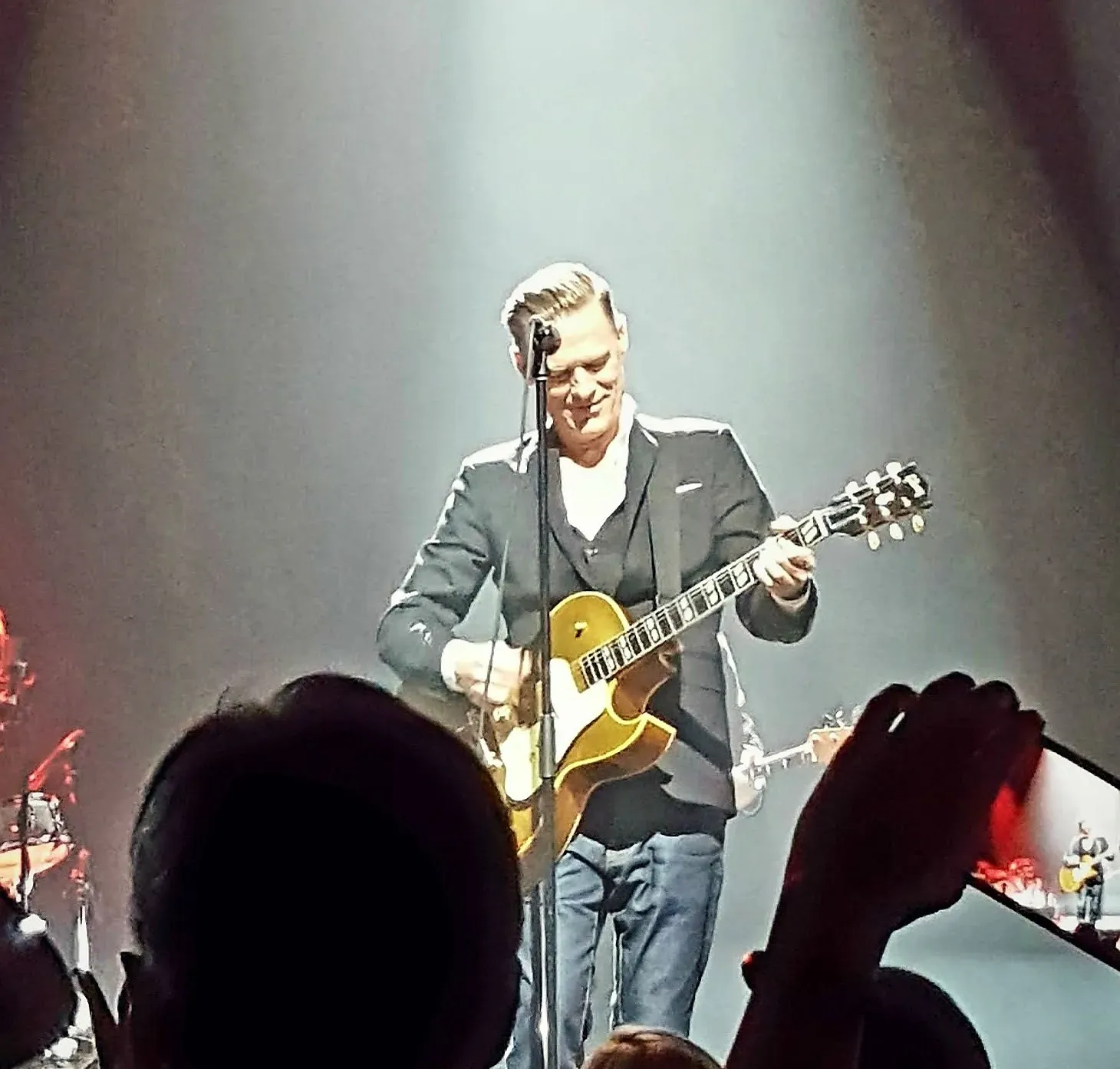 12. Bryan Adams – "Summer of '69" (Image Credits: Wikimedia)