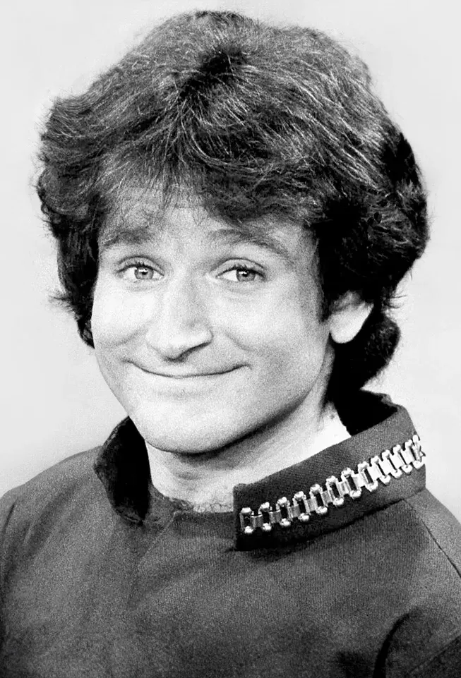 Mork From Ork, From Happy Days to Mork and Mindy (Auction Front Back Front (No Watermark) Archives: Front Back Front (No Watermark), Public domain)