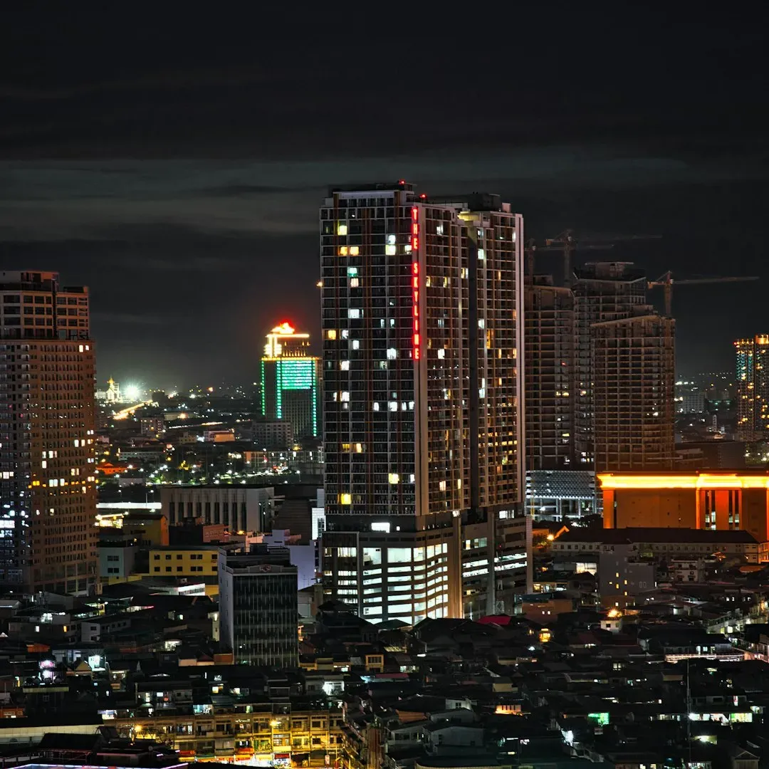 Major Cities Fall Directly in the Path (Image Credits: Unsplash)