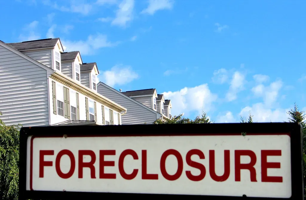 Foreclosures Are on the Rise Across Alabama (taberandrew, Flickr, CC BY 2.0)